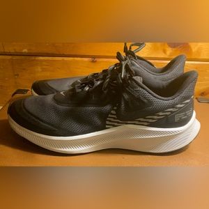 Mens Nike running shoes size 8